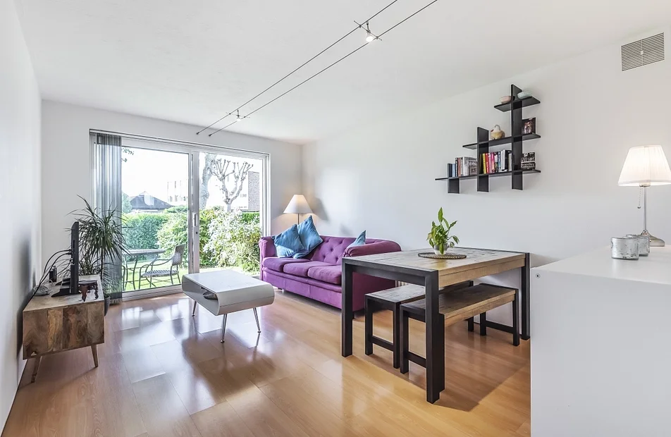 Flat Overbury Avenue in Greater London