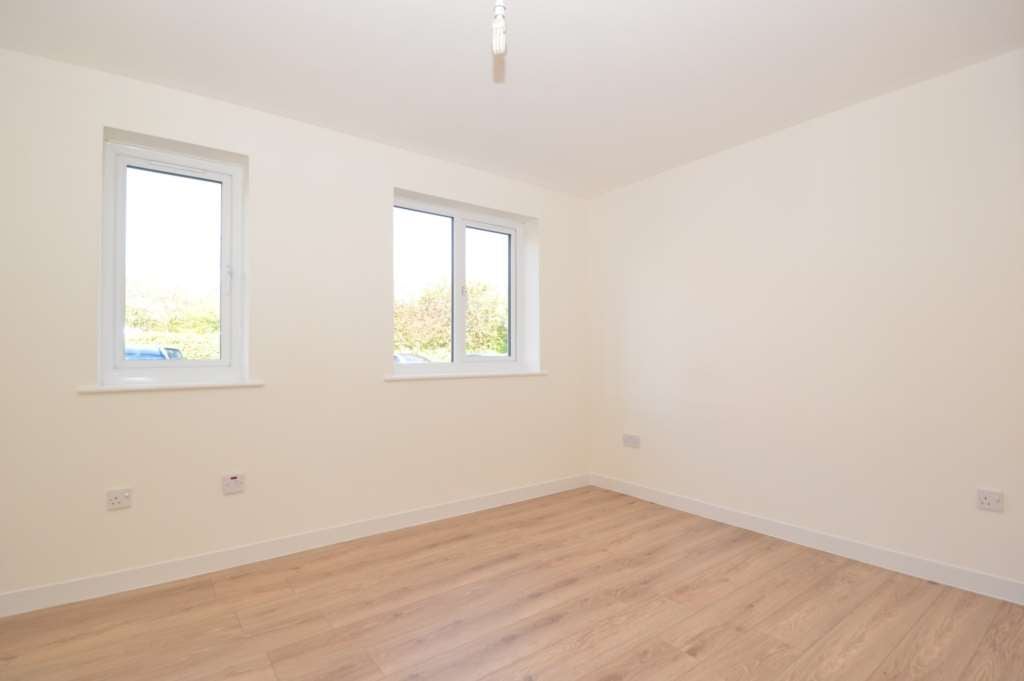 Flat Blackdown Close in Greater London