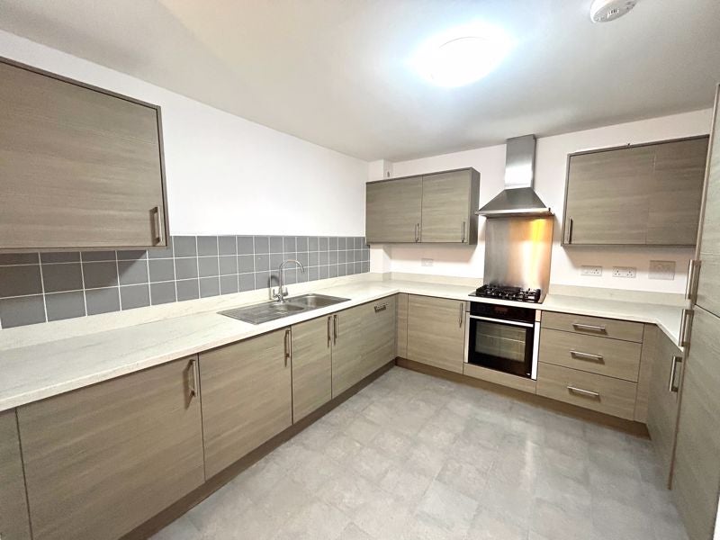 Flat Trevelyan Drive in Newcastle upon Tyne