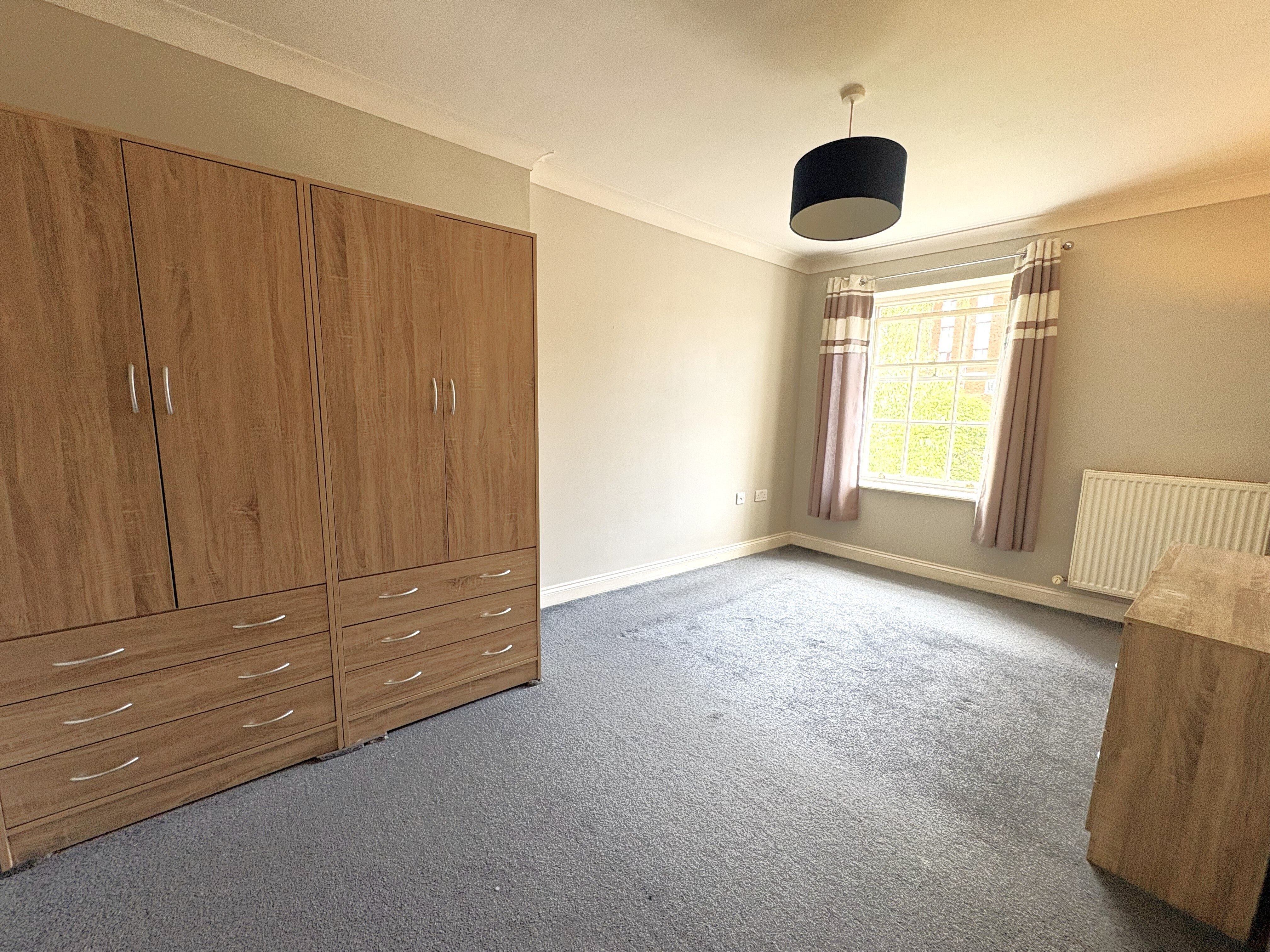 Flat Magdalen Street in Exeter