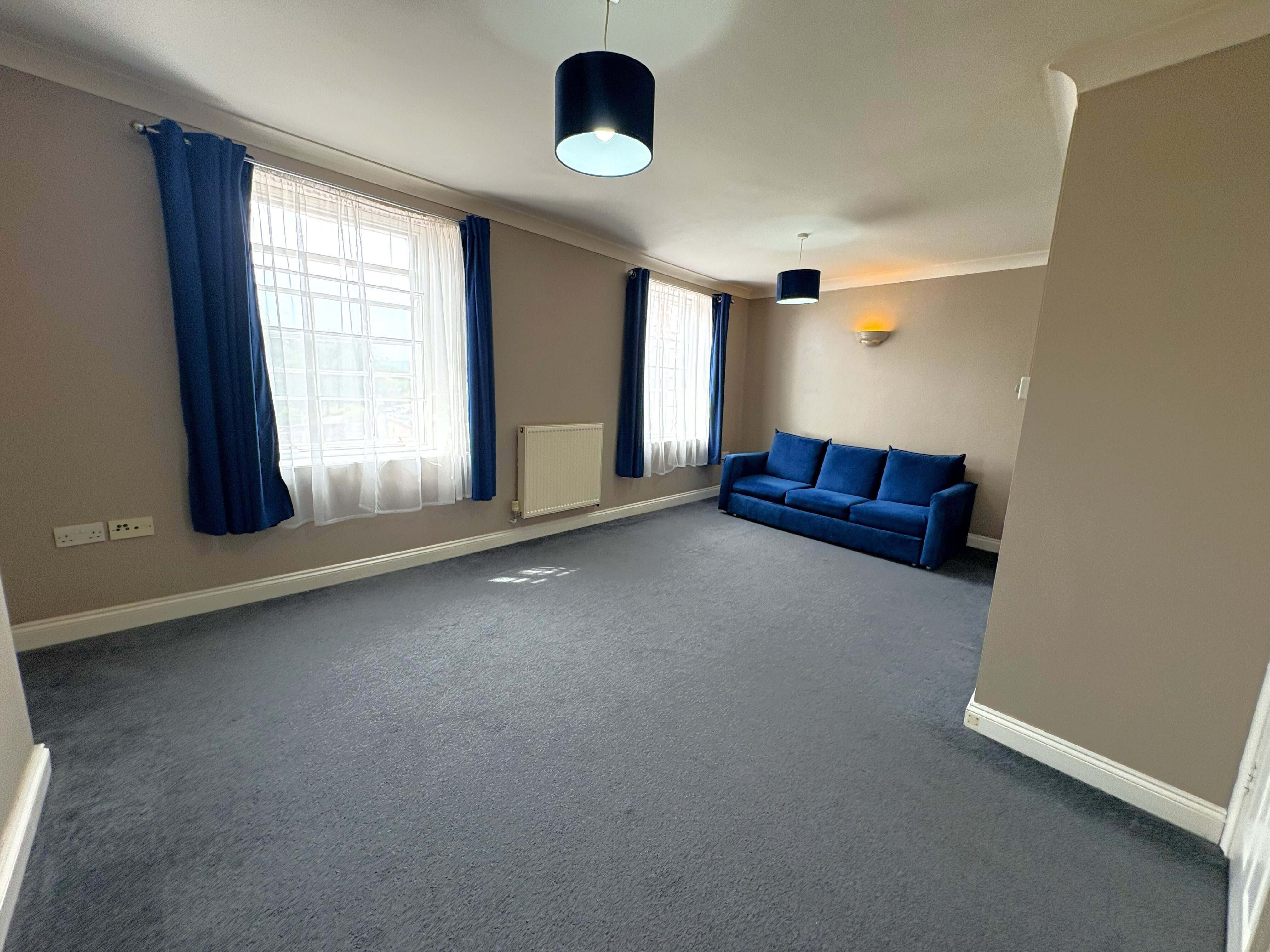 Flat Magdalen Street in Exeter