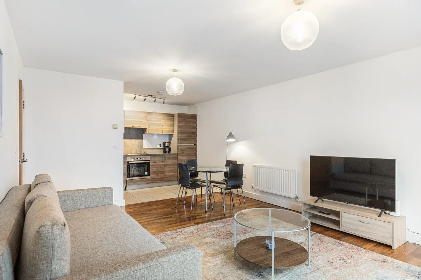 Flat Beechwood Road in Greater London