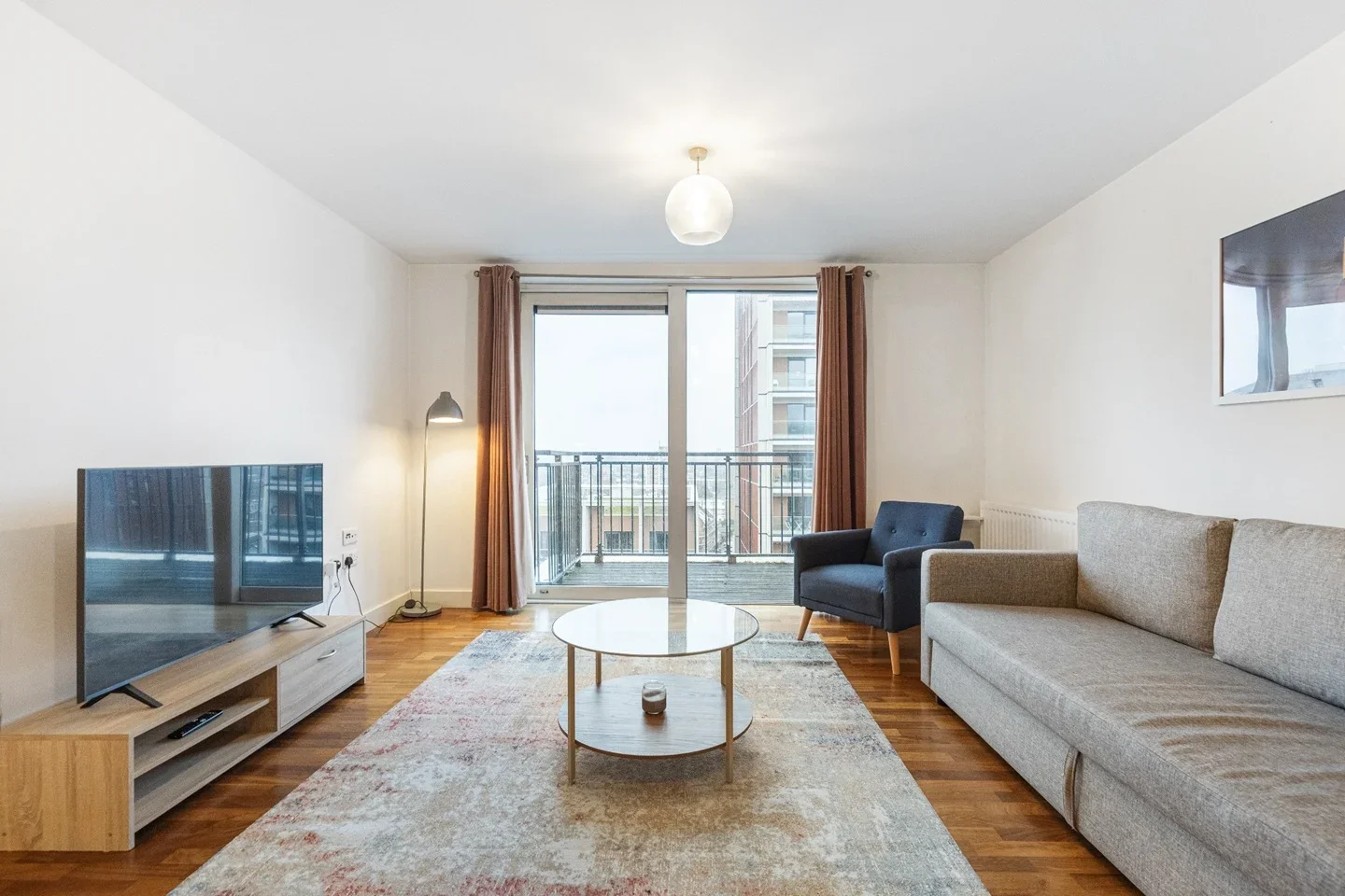 Flat Beechwood Road in Greater London
