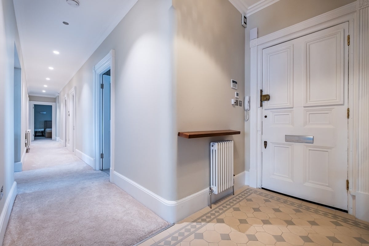 Flat Abingdon Villas in Greater London
