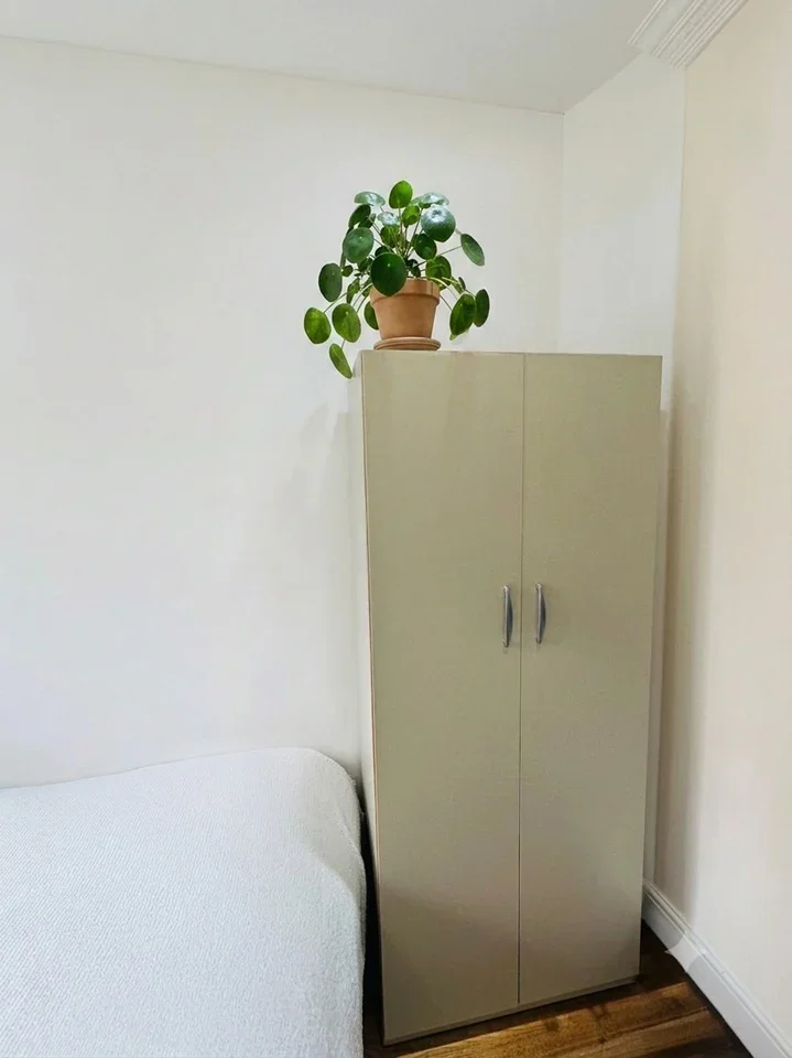 Room Stockwell Road in Greater London