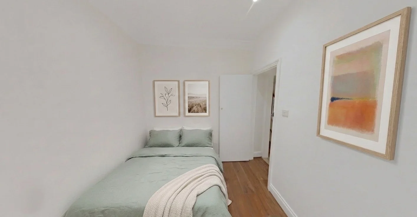 Room Stockwell Road in Greater London