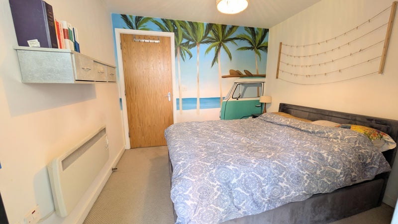 Flat Midland Mews in Bristol