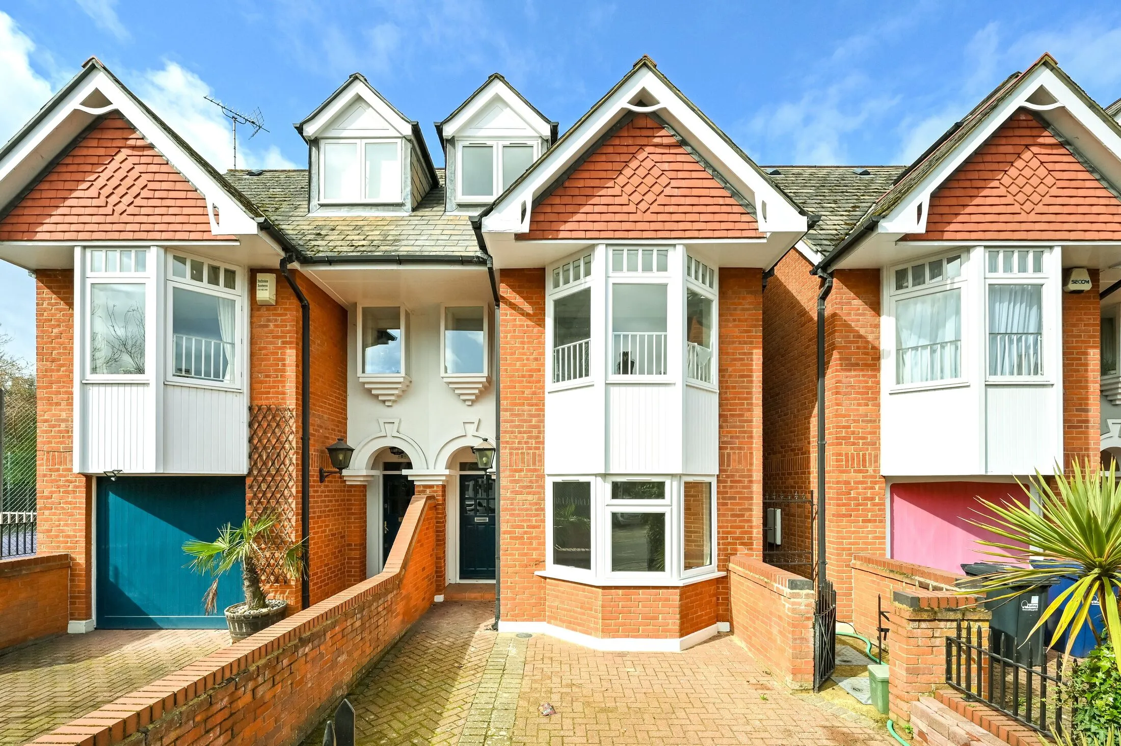 House Western Gardens in Greater London