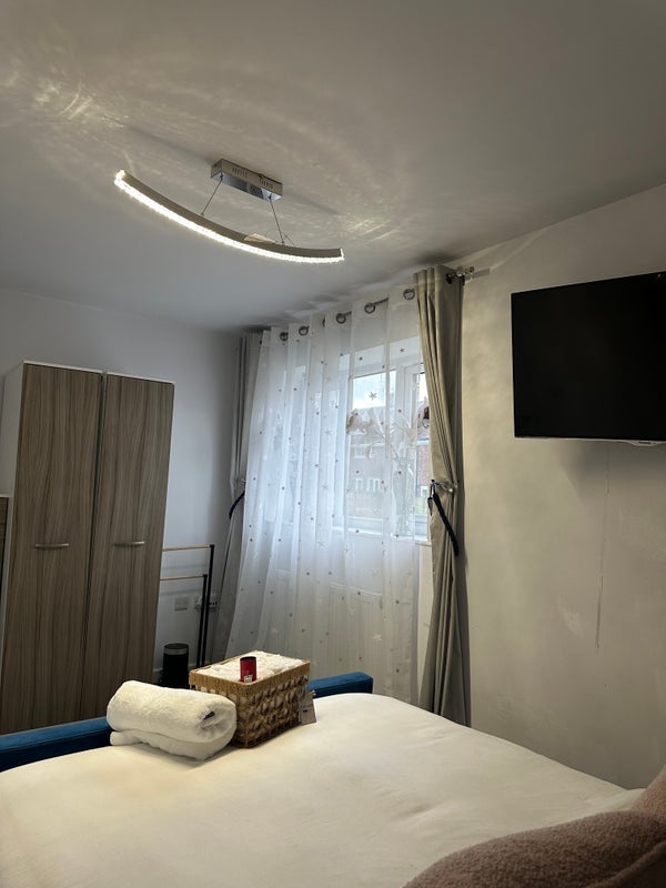 Room Parkway in Salford