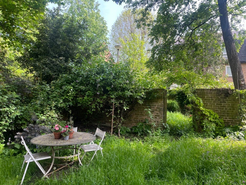 Flat Barnsbury Park in Greater London
