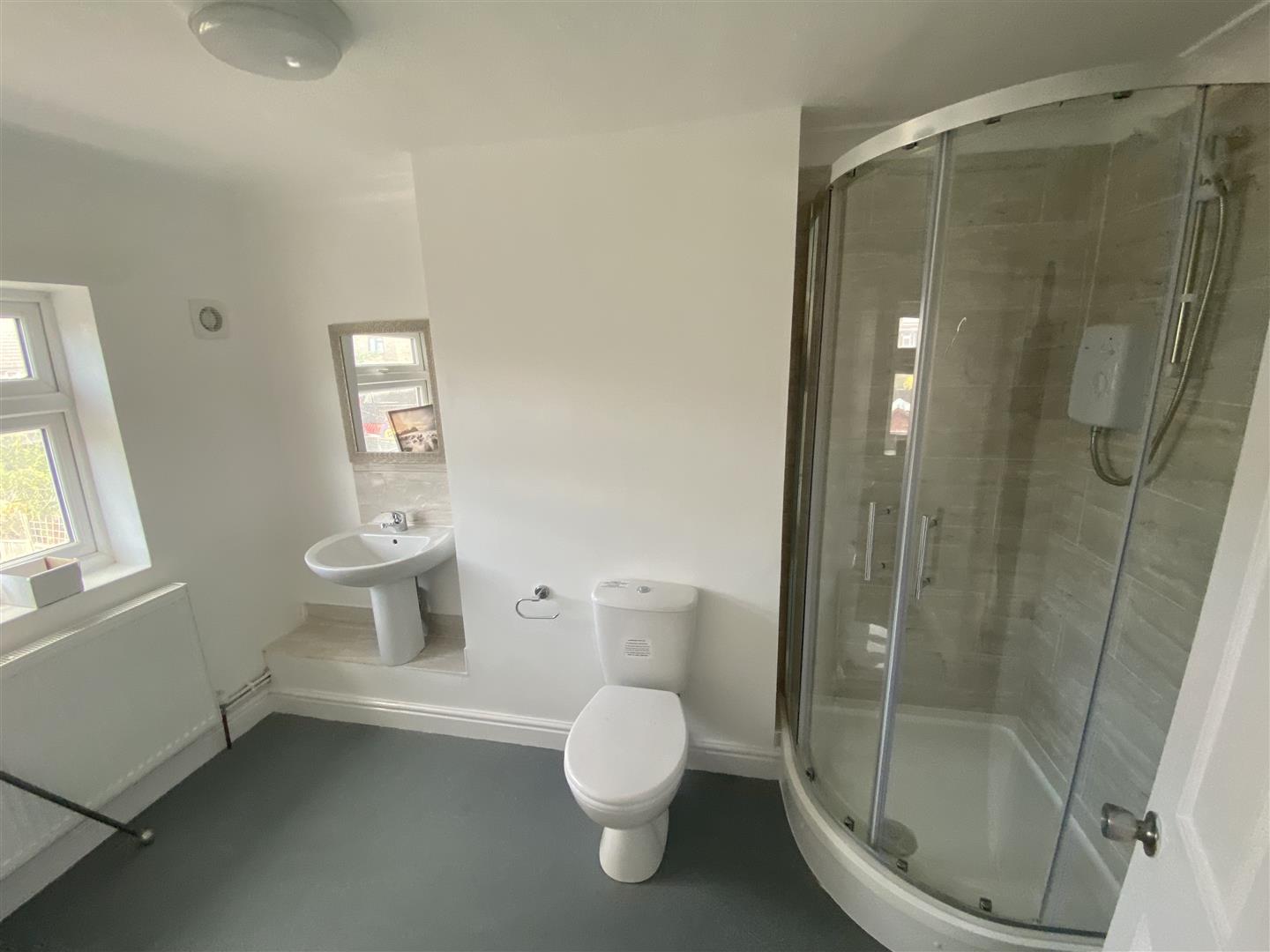Room Long Riding in Basildon