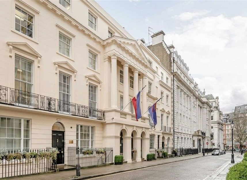 Flat Suffolk Street in City of Westminster
