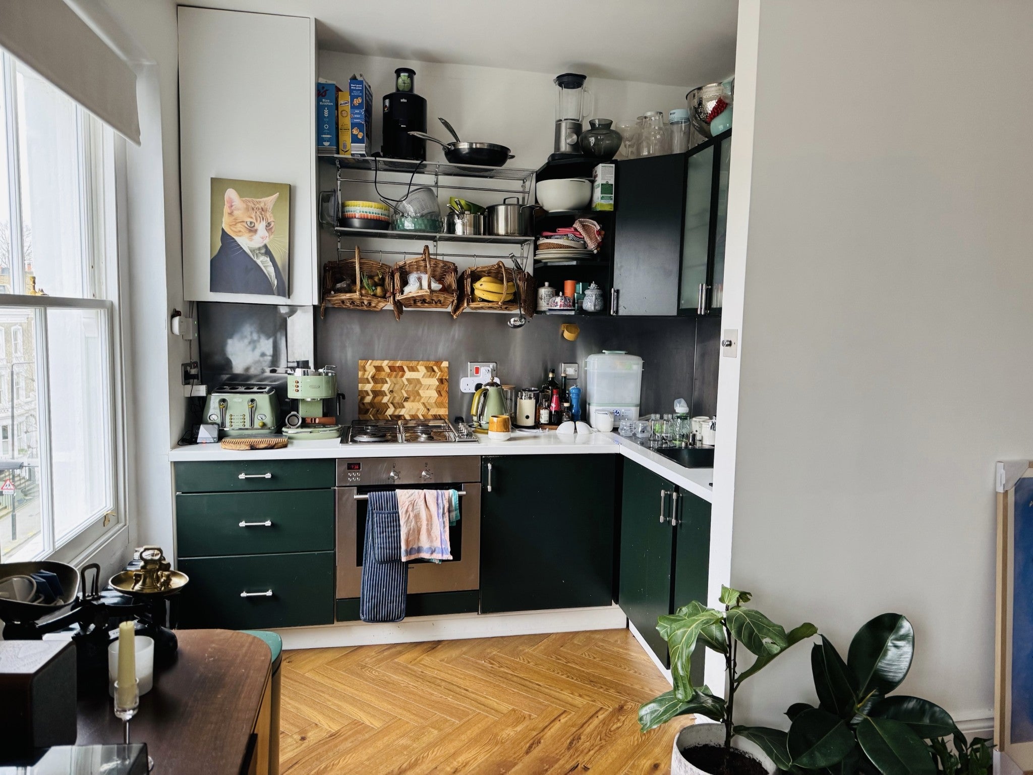 Flat Ladbroke Grove in Greater London
