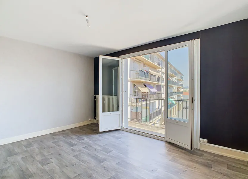 Flat Boulevard de Lescudilliers in Aurillac