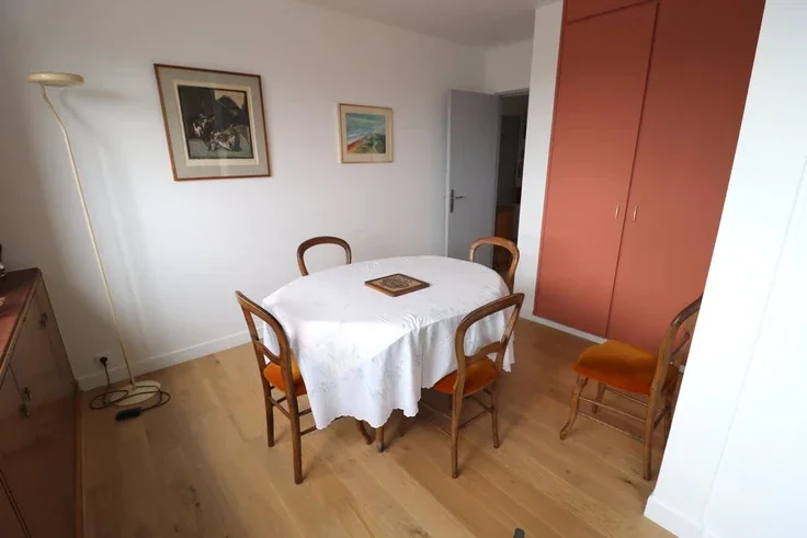 Appartement Rue Rébeval à Paris