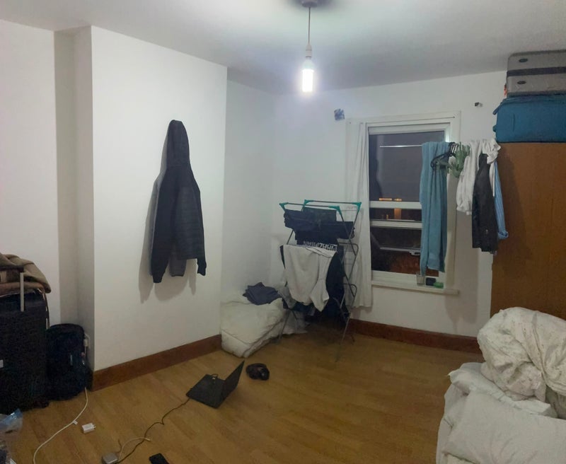 Room Maynard Road in Greater London