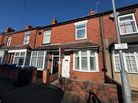 Flat Thistleberry Avenue in Newcastle-under-Lyme