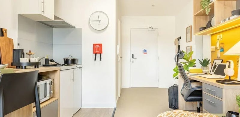 Room Cliveland Street in Birmingham