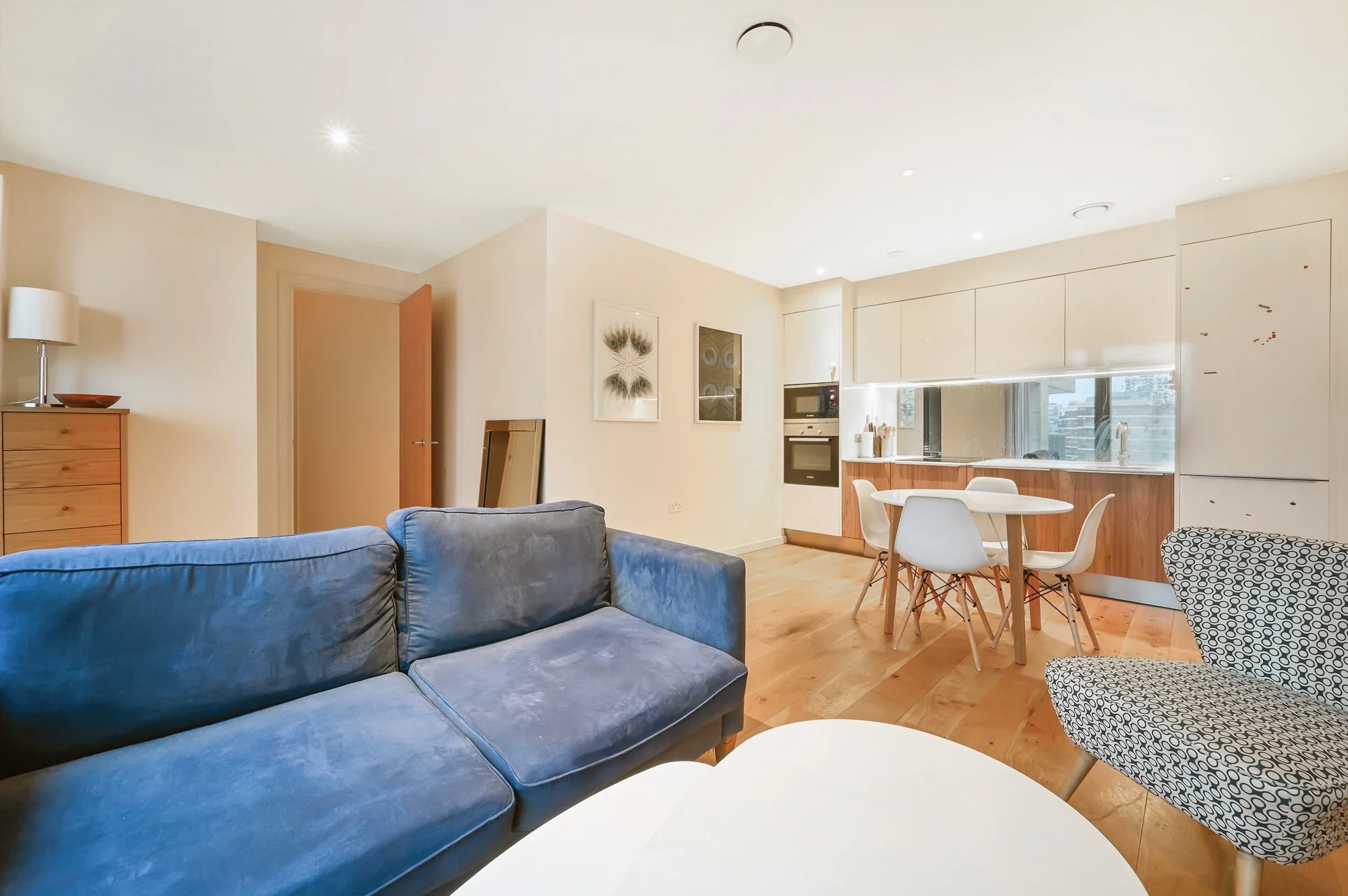 Flat Camberwell Passage in Greater London