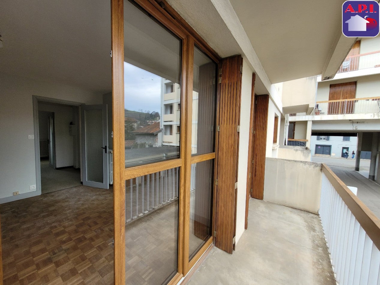 Flat Avenue René Plaisant in Saint-Girons