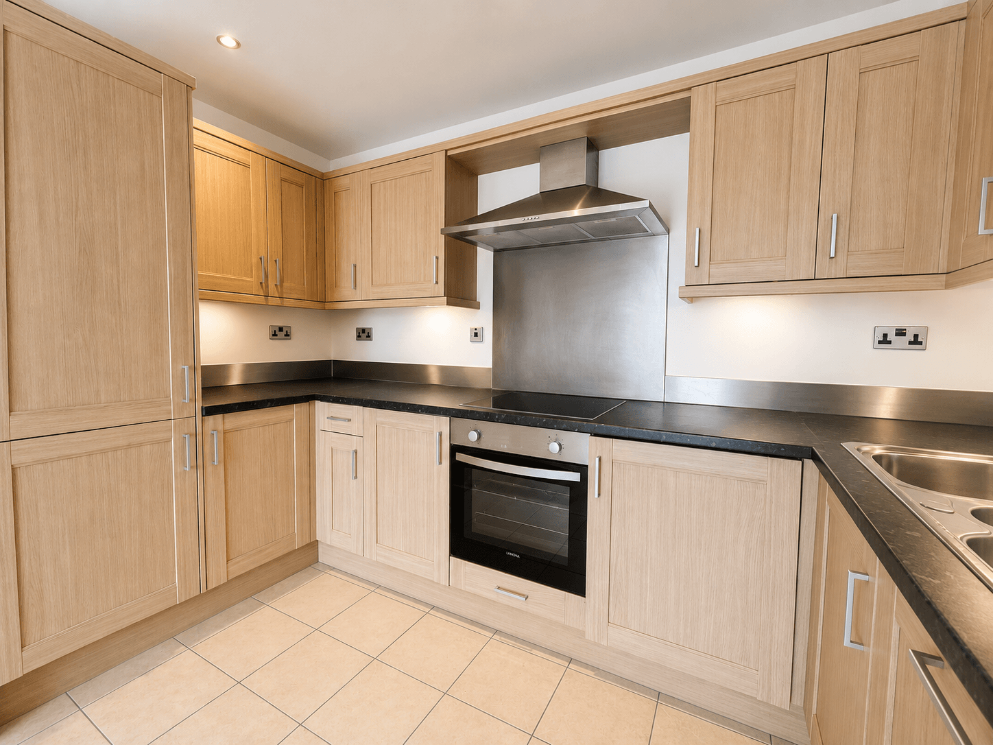 Flat Taylorson Street South in Salford