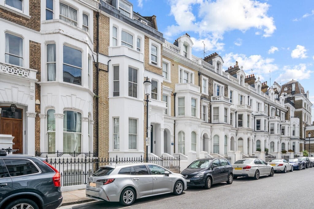 Flat Coleherne Road in Greater London