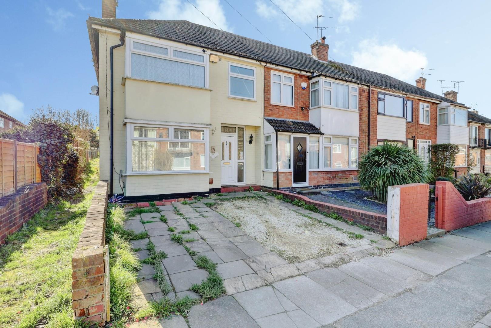 House Sunnybank Avenue in Coventry