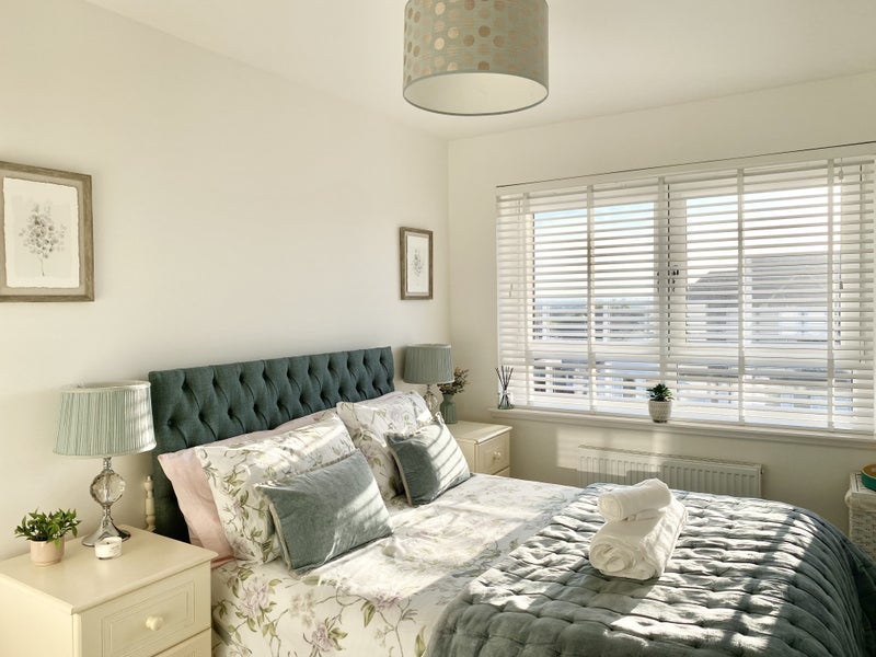 Room Caterpiller Lane in Viewpark