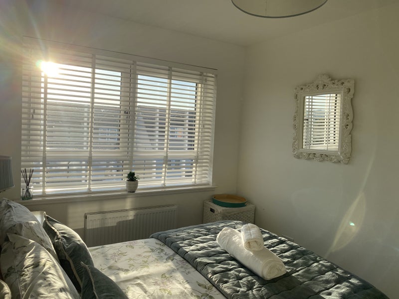 Room Caterpiller Lane in Viewpark
