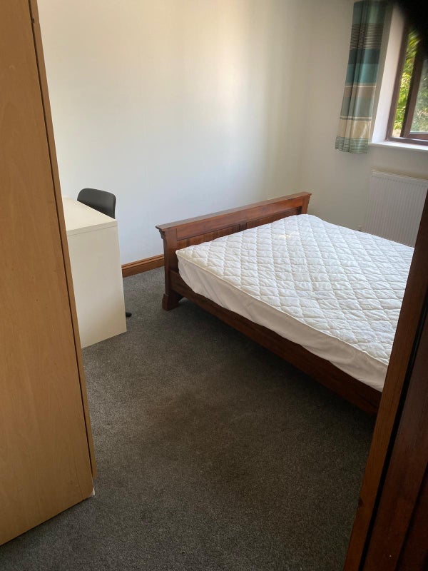 Room Beckspool Road in Frenchay