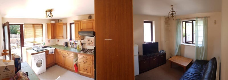 Room Beckspool Road in Frenchay