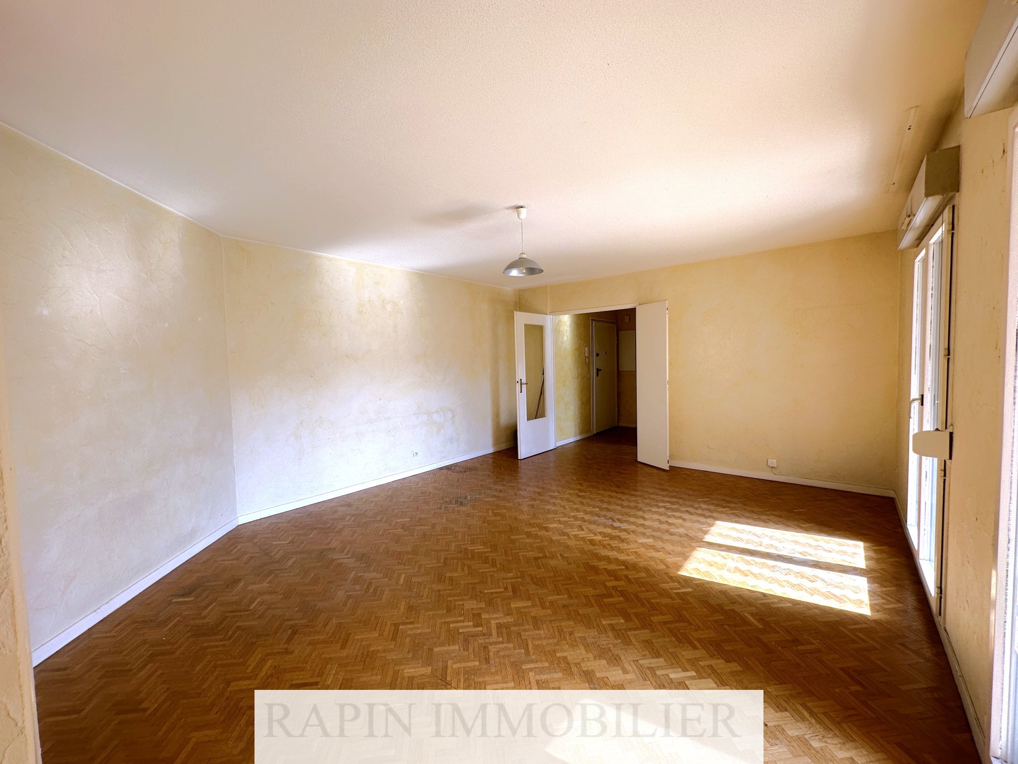 Flat Quai Bellevue in Caluire-et-Cuire