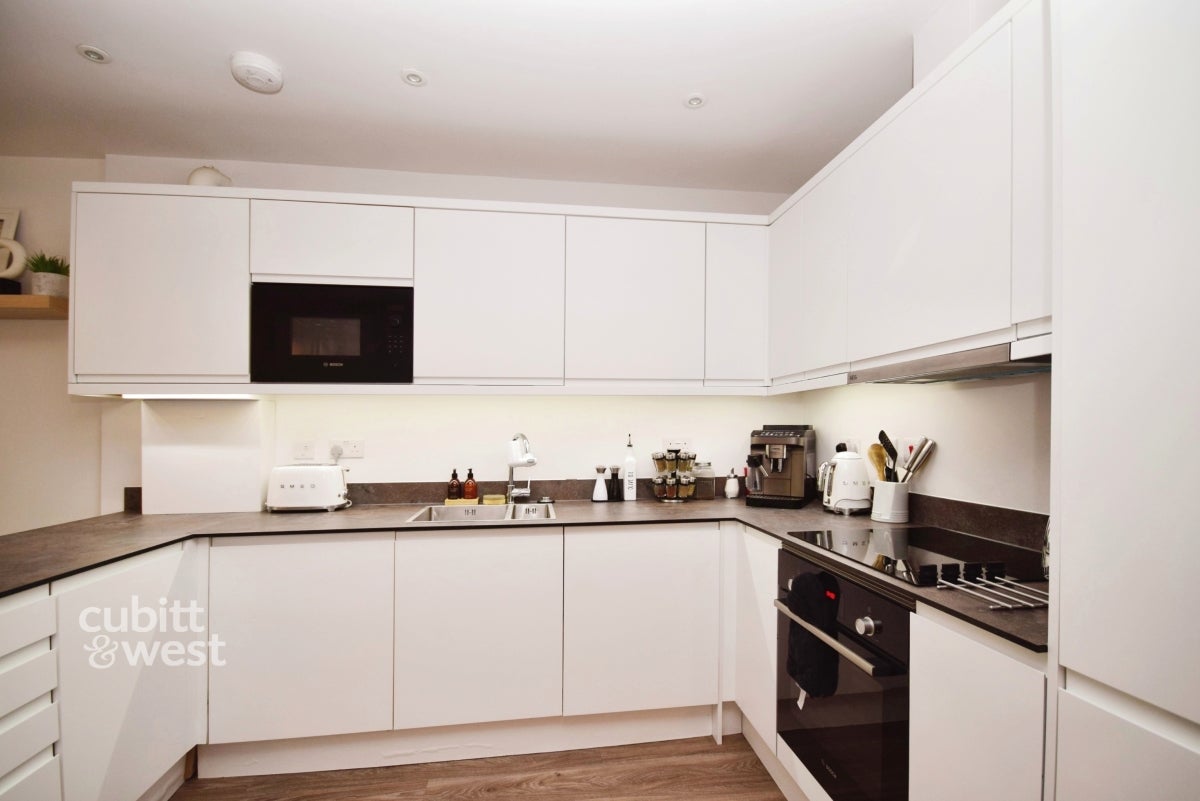 Flat Acre Lane in Greater London