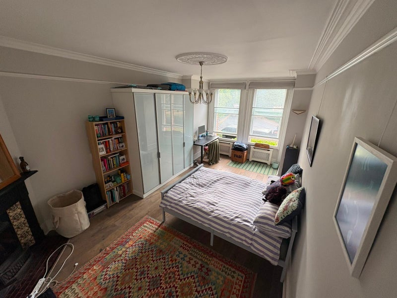 Room Acton Lane in Greater London