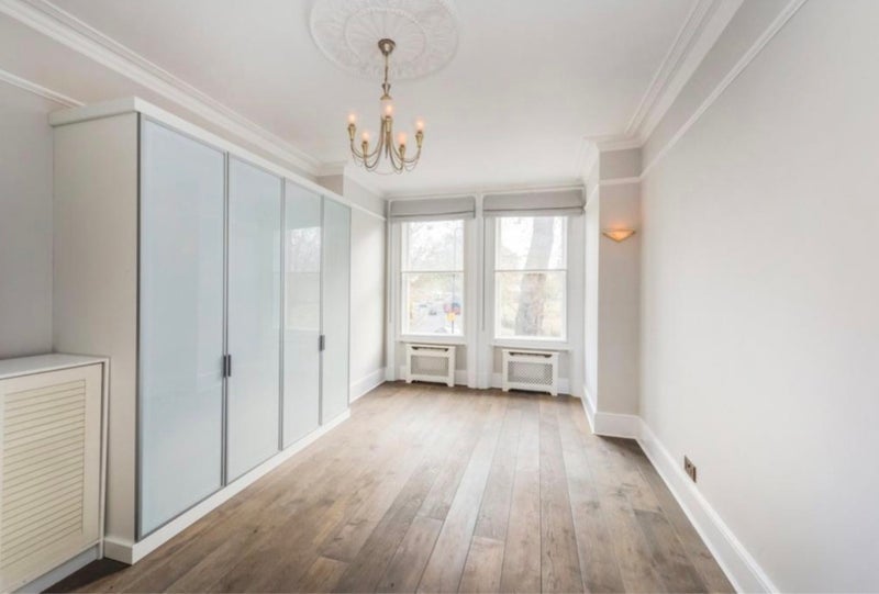 Room Acton Lane in Greater London