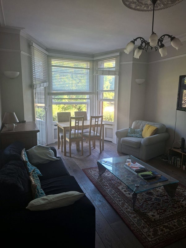 Room Acton Lane in Greater London