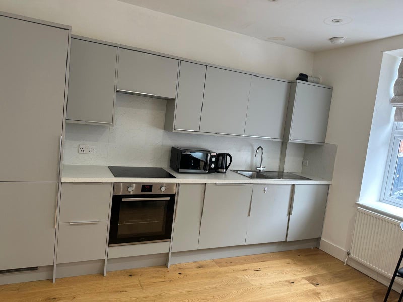 Room Green Lanes in Greater London