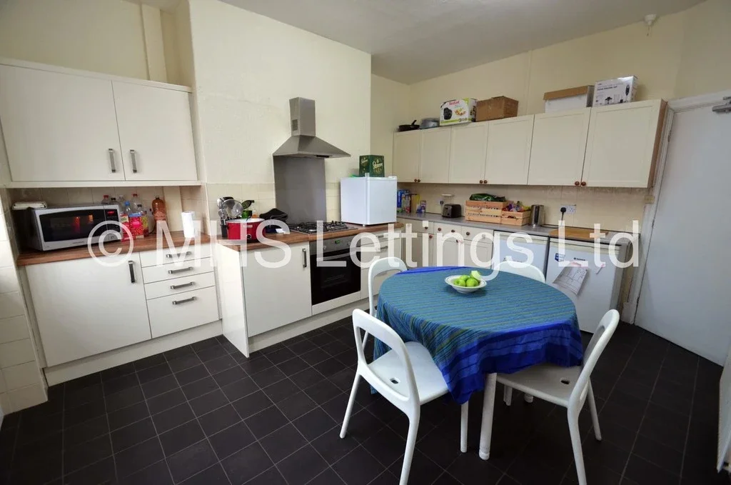 House Beechwood View in Leeds