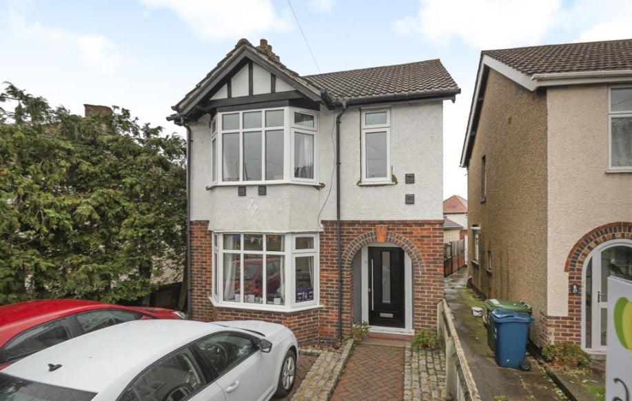 House Green Road in Risinghurst and Sandhills