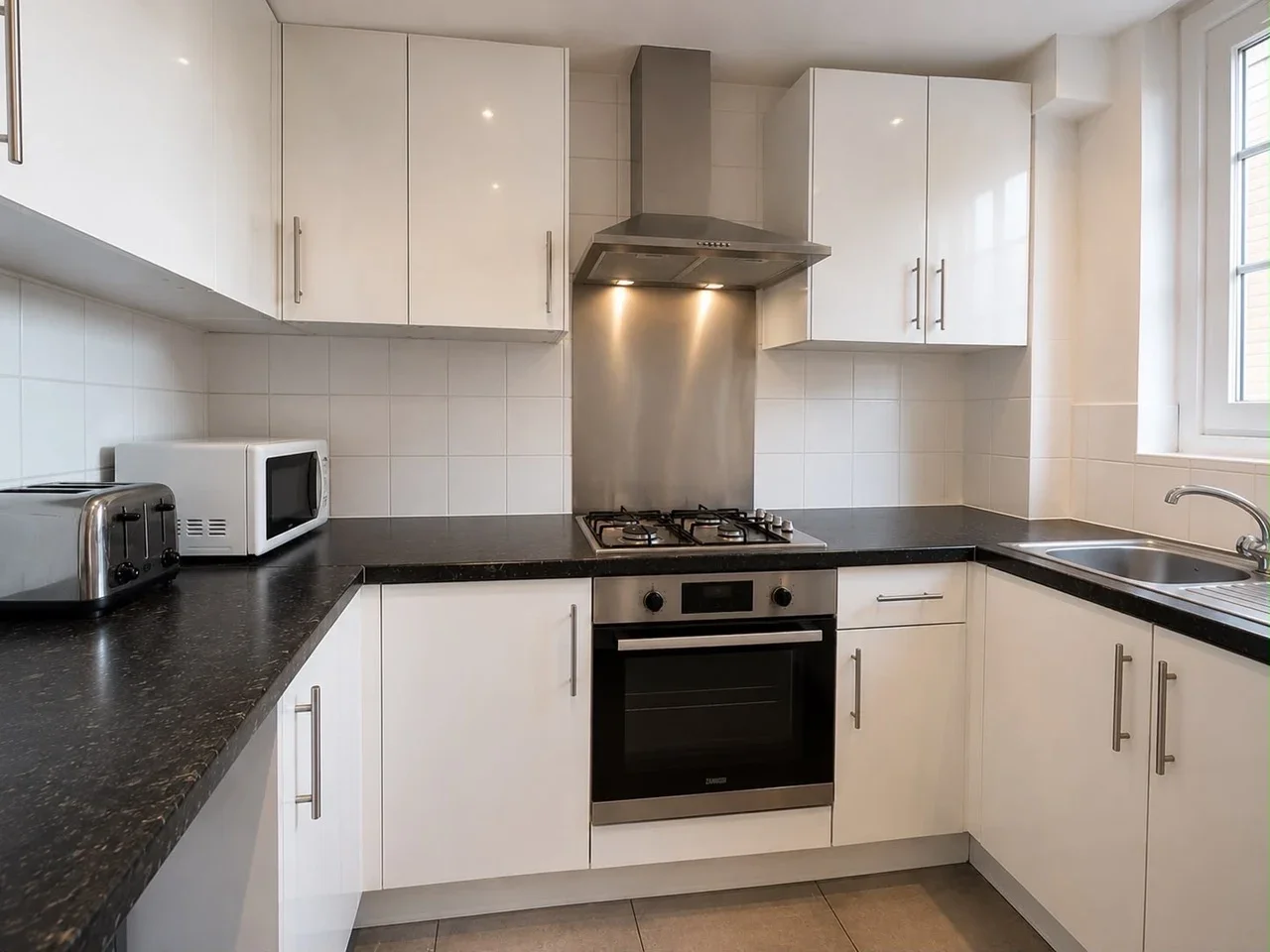 Room Law Street in Greater London