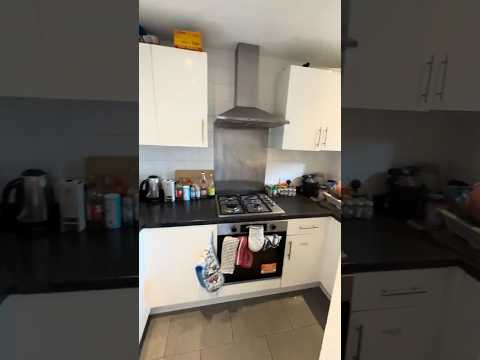 Room Law Street in Greater London