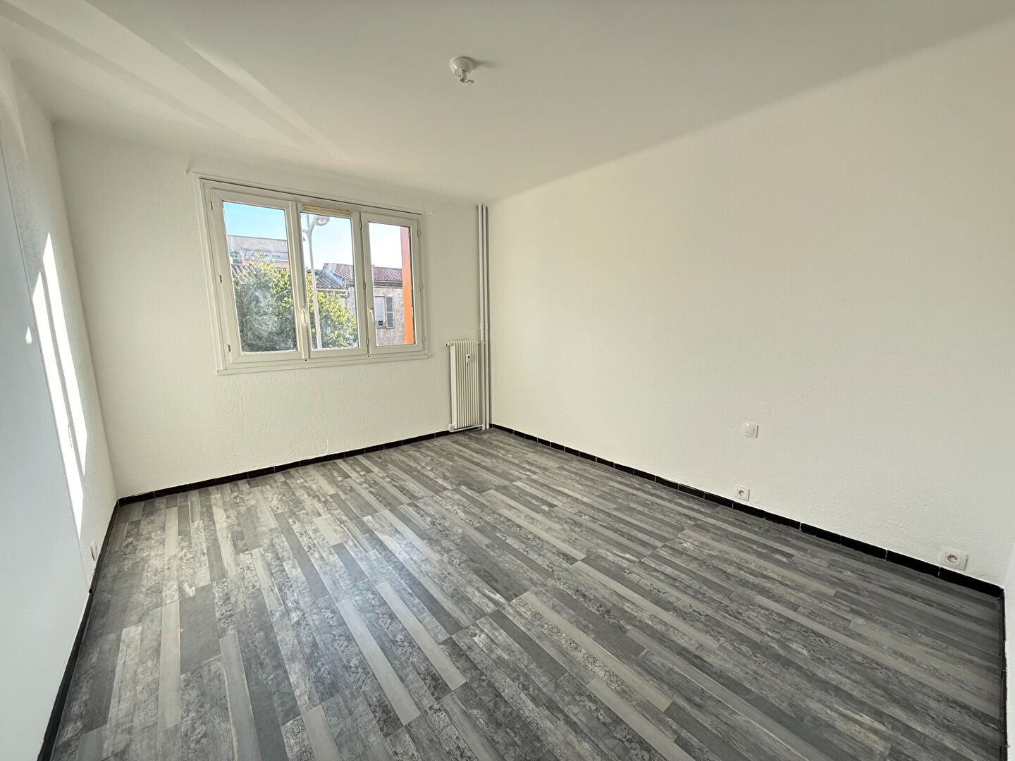 Appartement Rue Florian à Nîmes