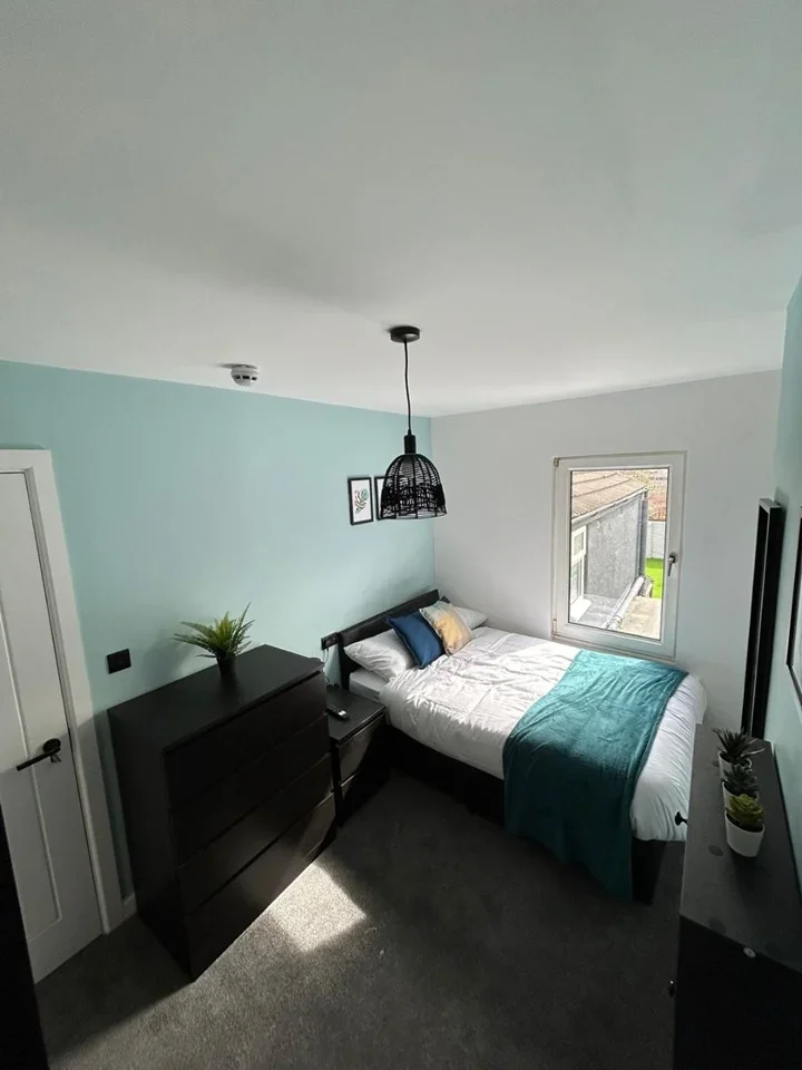Room Gillingham Road in Gillingham