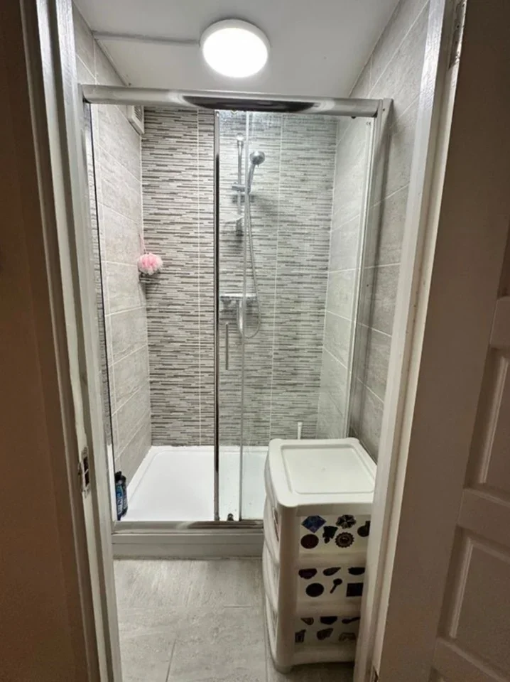 Room Bowater Close in Greater London