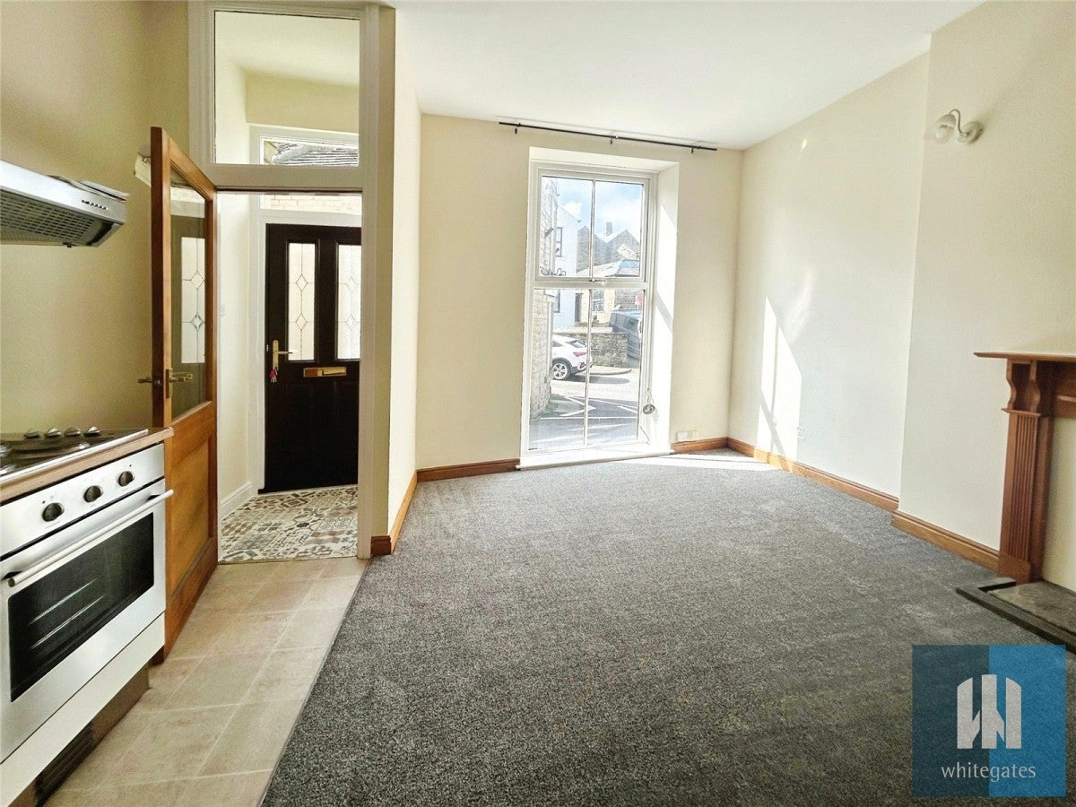 Flat Southgate in Kirklees