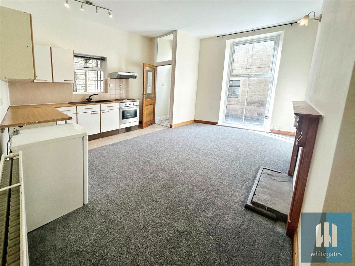 Flat Southgate in Kirklees