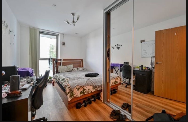 Room Cornmill Lane in Greater London