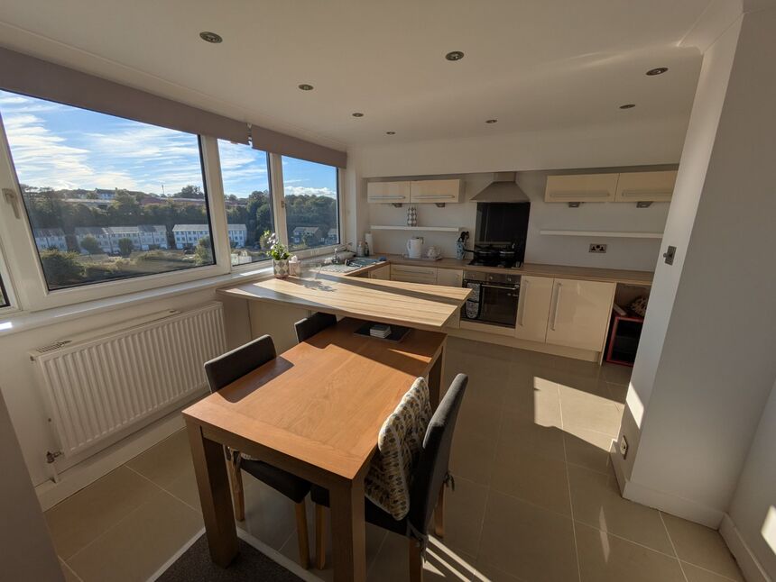 Flat Enbrook Valley in Folkestone and Hythe District