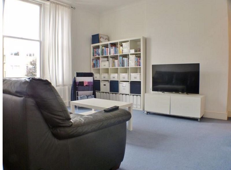 Flat Uxbridge Road in Greater London