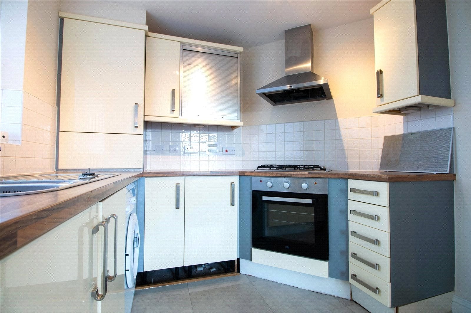 Flat Lathom Close in Huyton